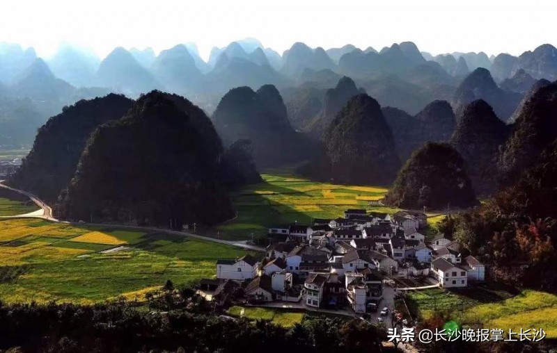 ７月长沙首趟七彩云南、多彩贵州旅游列车来了，2980元起