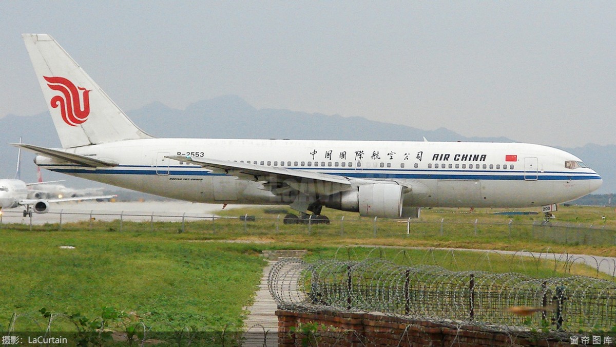 国航ca737放油区放油后返航,国航起飞前升舱