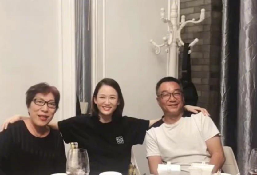 乔任梁去世前为陈乔恩准备的礼物,乔任梁去世三周年陈乔恩探望