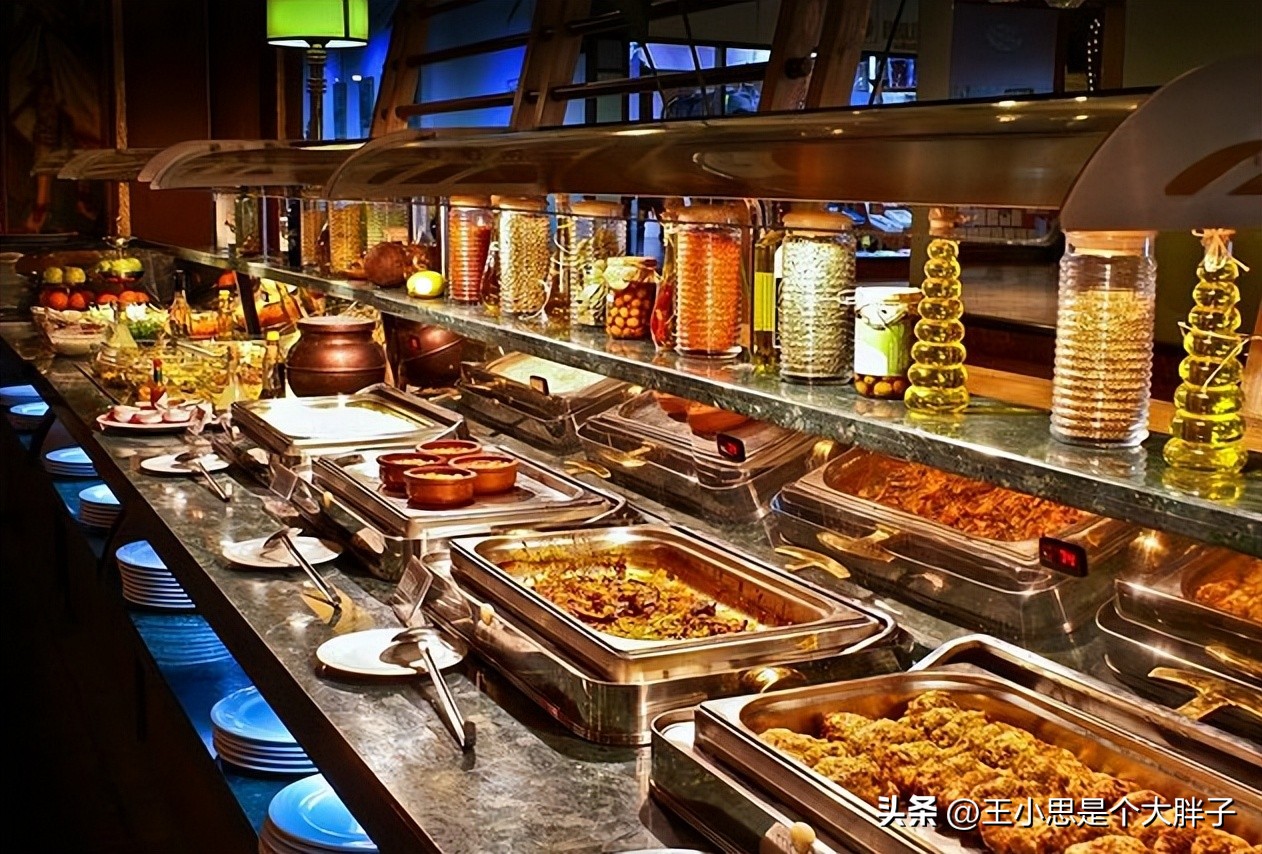 自助餐内幕你以为你能吃就能回本,自助餐真不能吃多