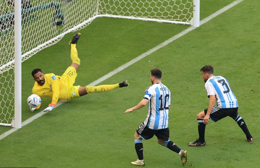 球王梅西新的宿敌出现了！沙特门神究竟是什么来头？