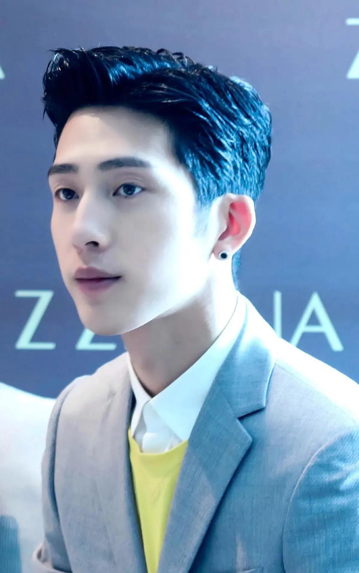 倪妮和井柏然哪一年分手的,倪妮先跟冯绍峰还是井柏然