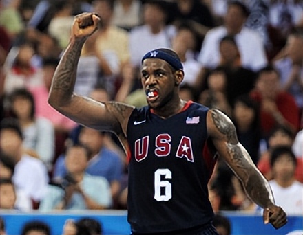 詹姆斯生涯全记录,詹姆斯生涯成就一览