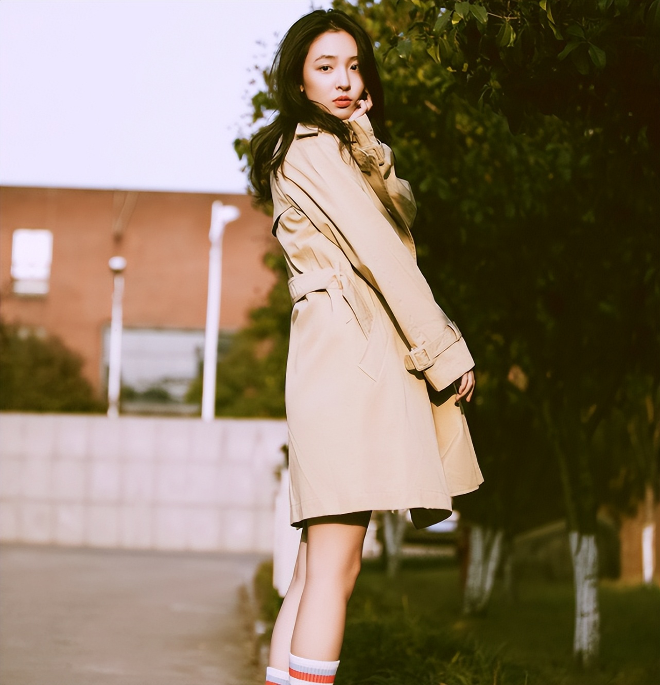 吴倩穿搭夏天气质套装,吴倩莲穿搭高级又时髦男神收割机