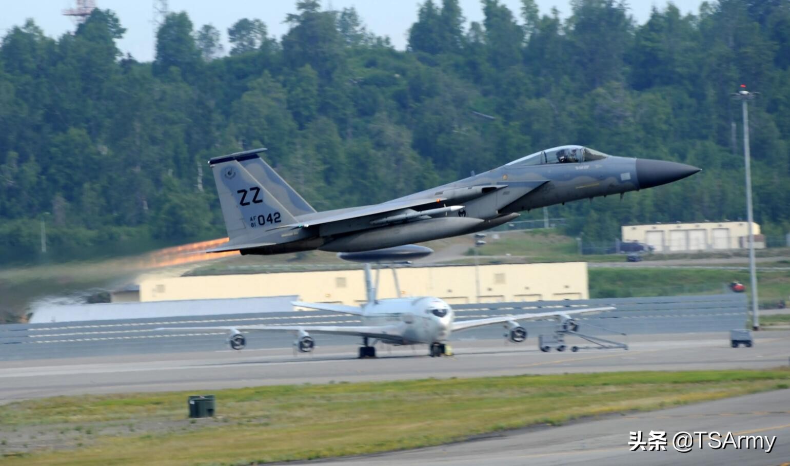 美军十大王牌武器,美国为什么要让f117退役