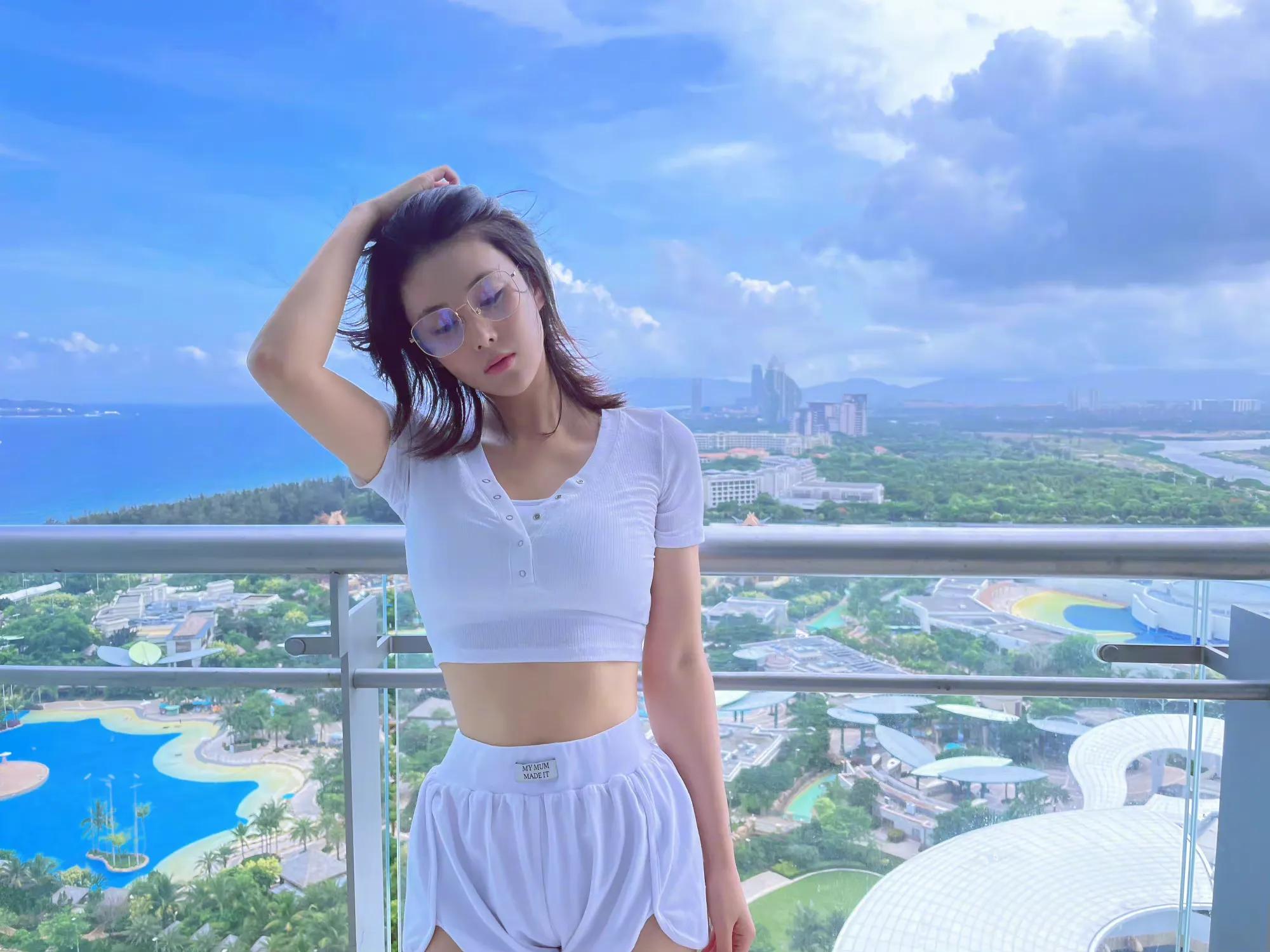 军嫂张馨予近照曝光,张馨予当军嫂后越来越帅