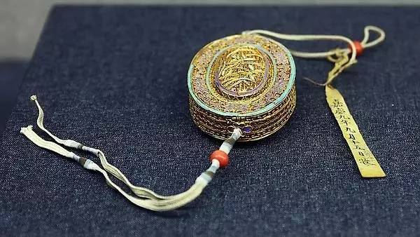 结婚三金一套真一套假,结婚三金没超过一万