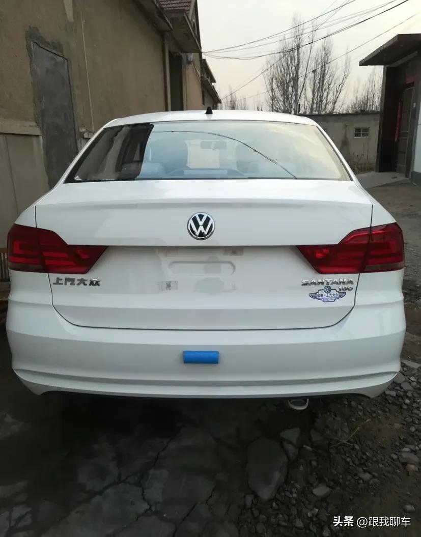 90年代的上汽大众神车桑塔纳,桑塔纳一代神车为何现在如此便宜