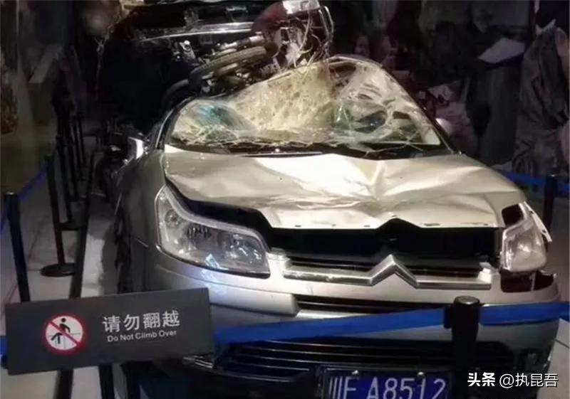 汶川地震留下来的神车,汶川地震博物馆幸存的神车