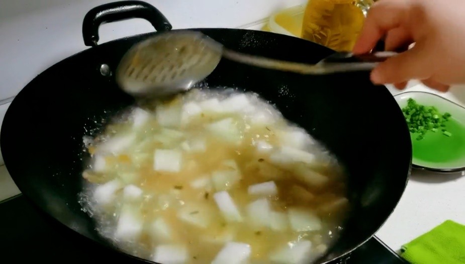 三伏天少吃寒瓜多吃4种凉瓜,三伏天里常吃的三种瓜