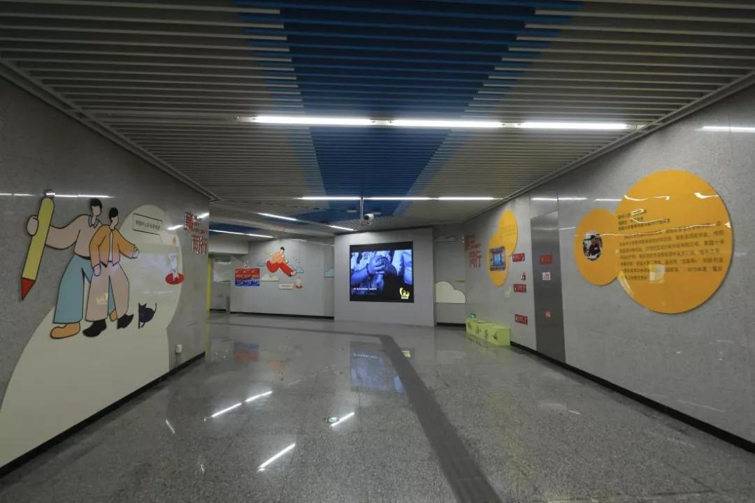 重庆轨道交通5个车站,重庆轨道交通10号线曾家岩车站