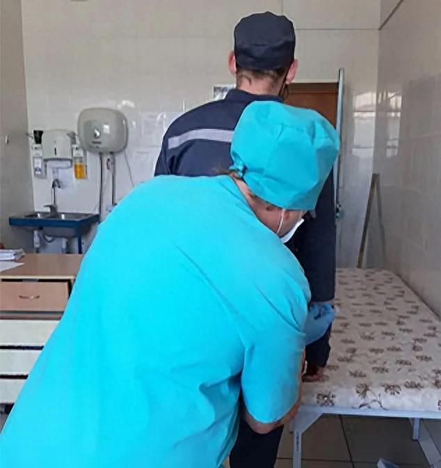 哈萨克斯坦恋童癖被强行化学阉割，上电视求饶：我的*生活性**被毁了