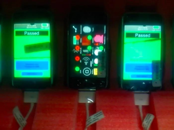 美国苹果吃肉中国企业喝汤，印度越南也凑热闹，中国制造怎么办？