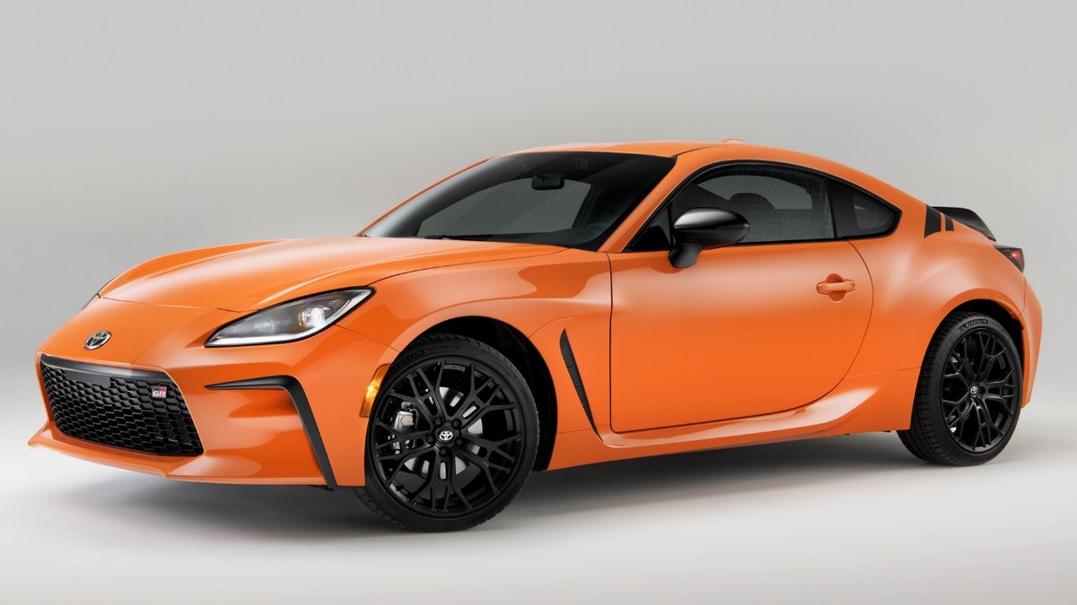 十大平民跑车哪一辆是你的梦想,平民跑车推荐四座