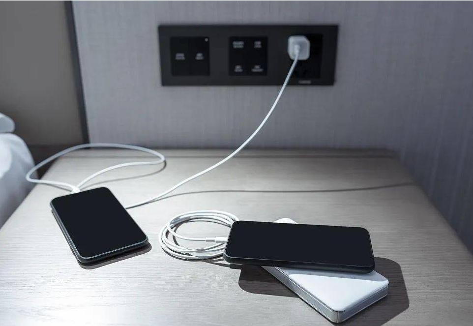 手机充电先插电源有什么影响,手机充电时先插电源还是插手机