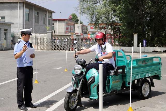 很多人不知道，持有c1驾驶证，这6种车，随便开！