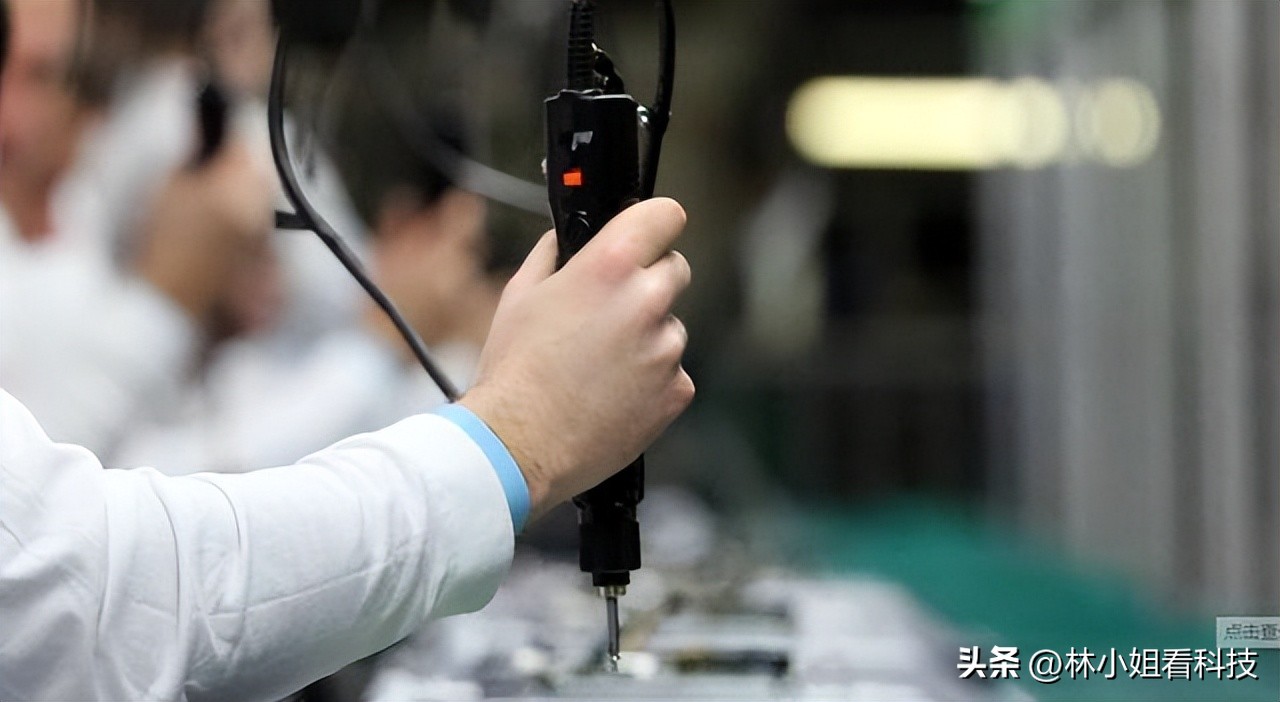 学生工厂流水线打工一般多少钱,18岁进小工厂每天流水线16个小时