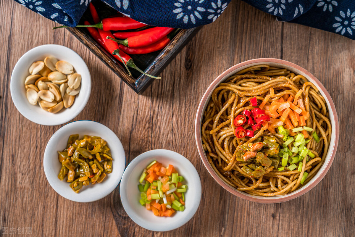 中国5碗“特色”面,当地人吃不腻,你吃过几种