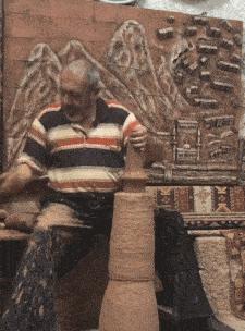 姑娘这么可爱竟然当保安，大叔都忍不住多看两眼，太屈才了: