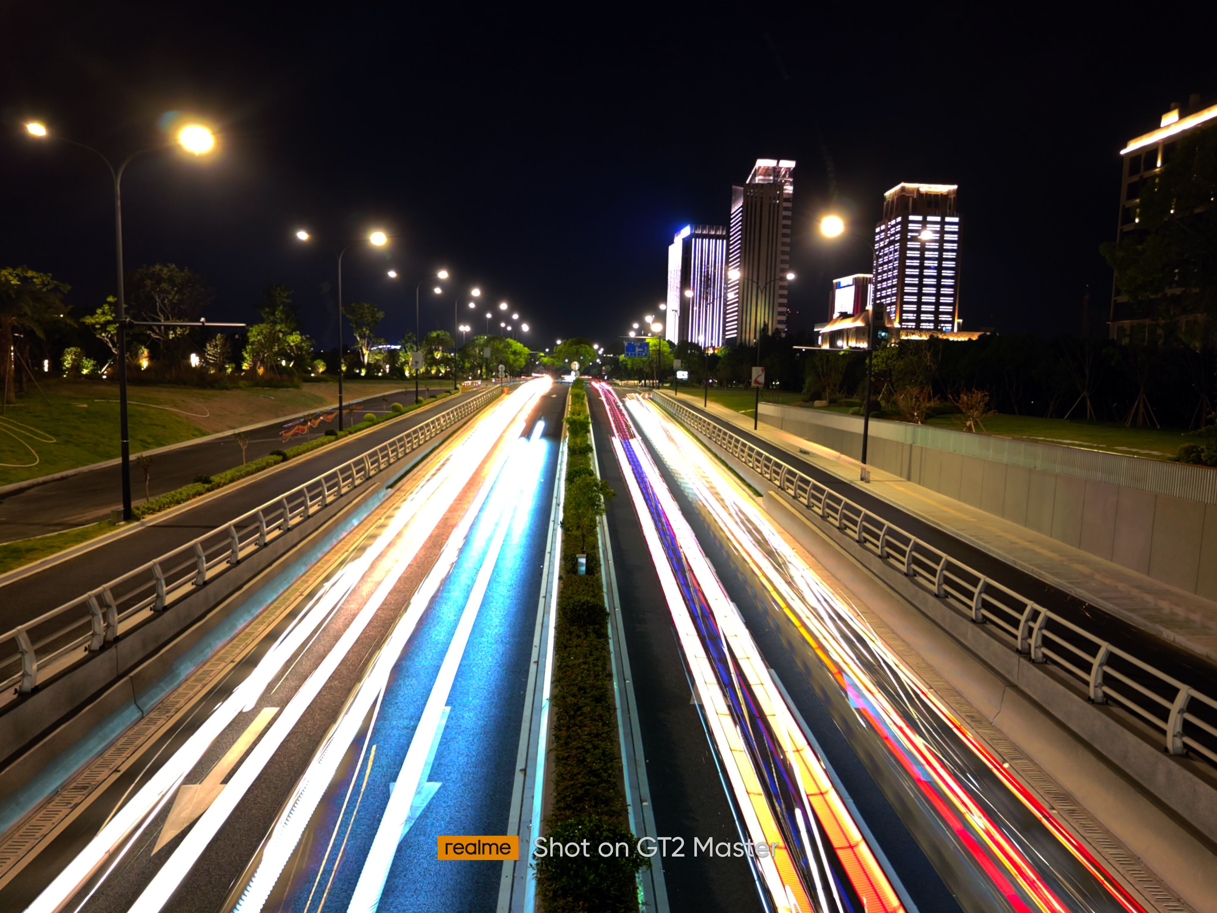 真我gt2pro和大师探索版小白测评,真我gt2大师探索版对比iqoo8