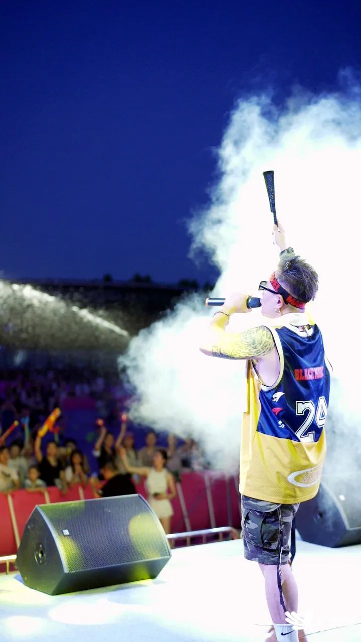 武汉夏天正确打开模式,暑假的n种打开方式视频