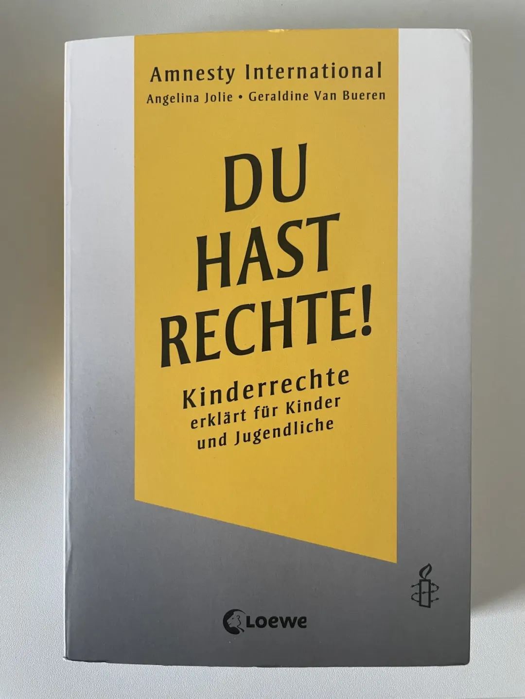 “妈妈，我遇到了性骚扰，你得和老师谈谈”