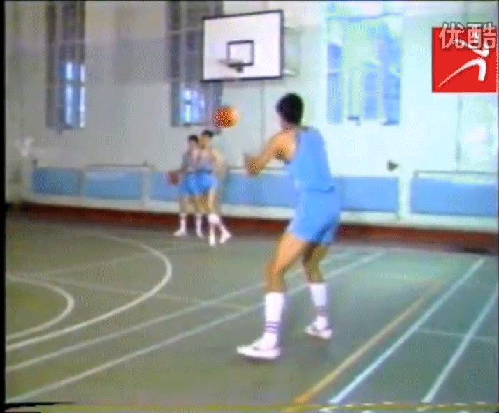 全场两人传切配合训练,两人传切配合的训练方法