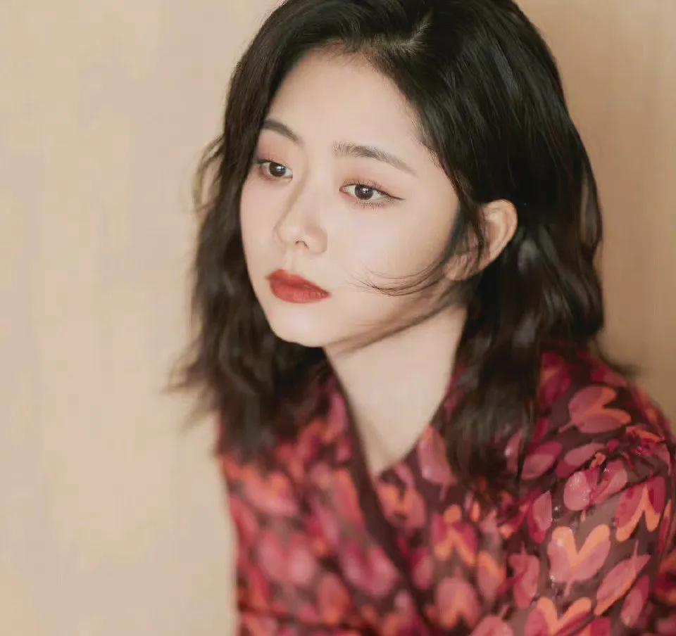 好用有效果的精华液,好用的精华液30岁