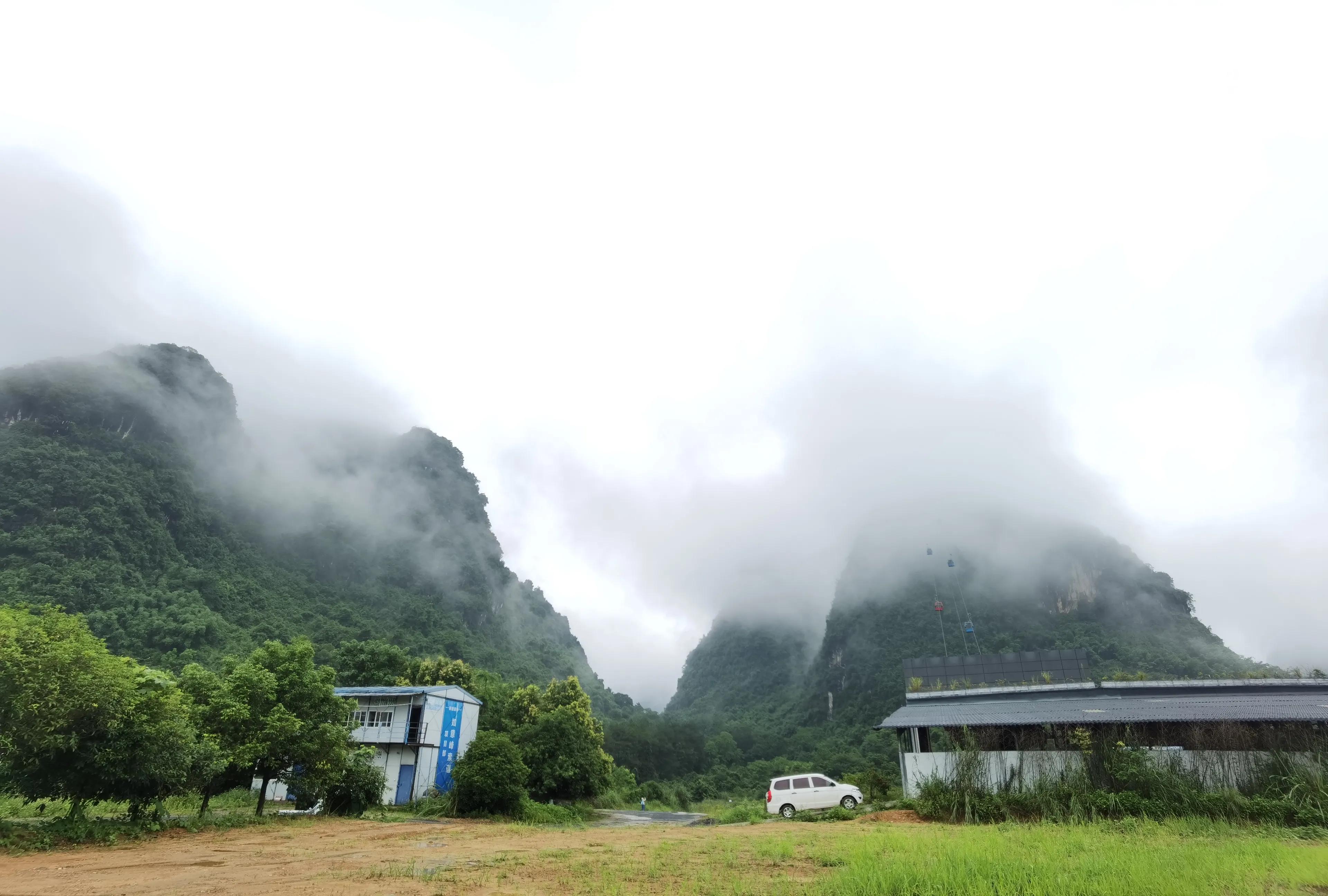 桂林阳朔如意峰一镜到底,阳朔如意峰全景
