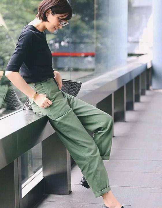 40岁女人肤色暗黄穿什么颜色好看,肤色黄的女人穿什么颜色