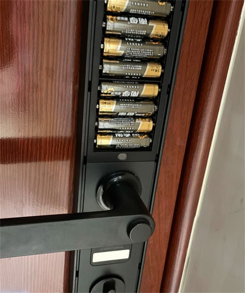 指纹锁好用吗值得买吗,高科技指纹锁有用吗