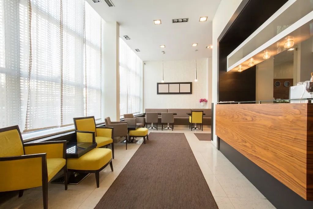 地板防滑处理的方法有哪些,地面滑有什么办法防滑