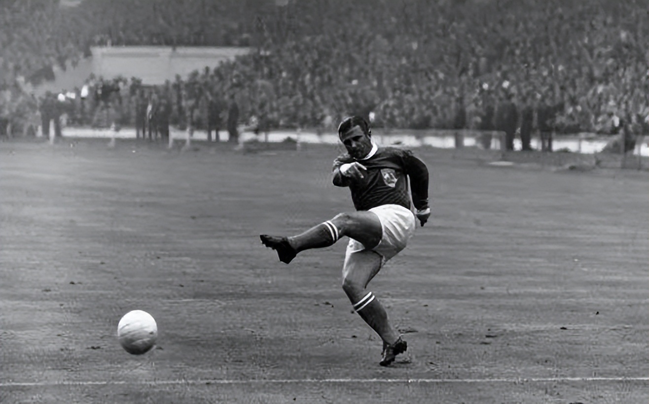 世界因足球而绚烂,我的生命因足球而精彩