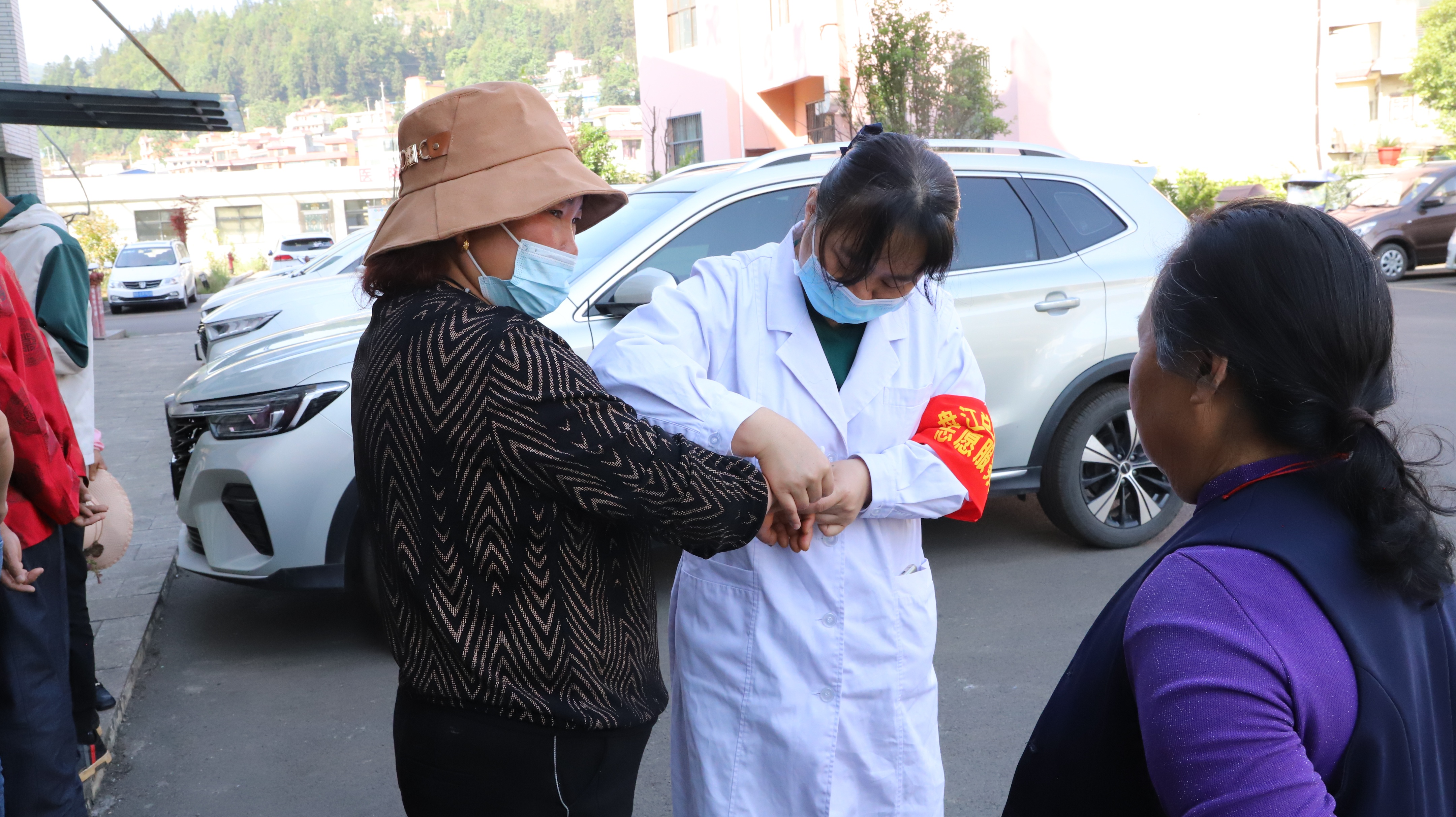 送医送药大型义诊活动,医院送医下乡义诊活动总结