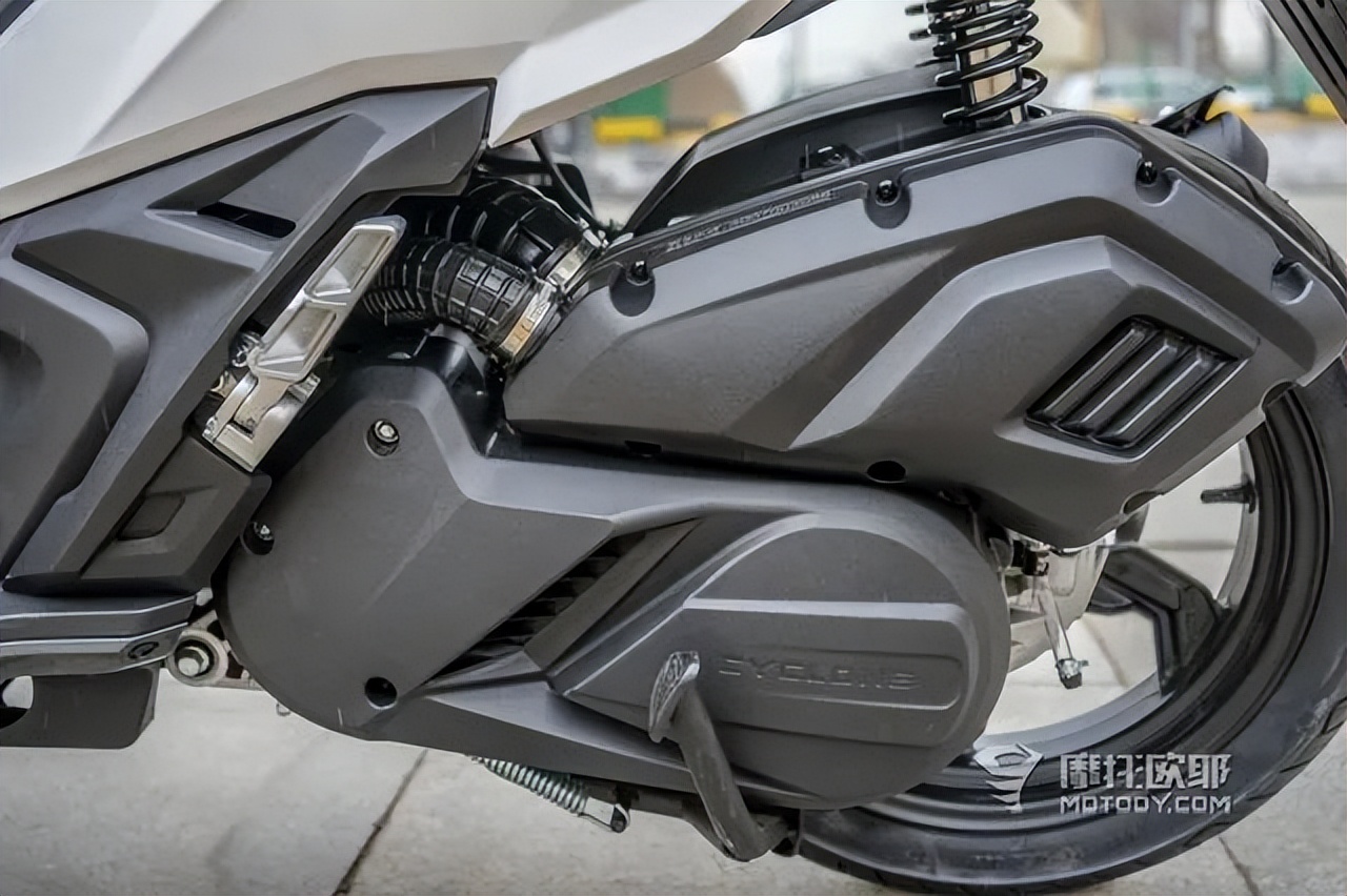 赛科龙rt1真实感受,赛科龙rt1深度测评多少排量