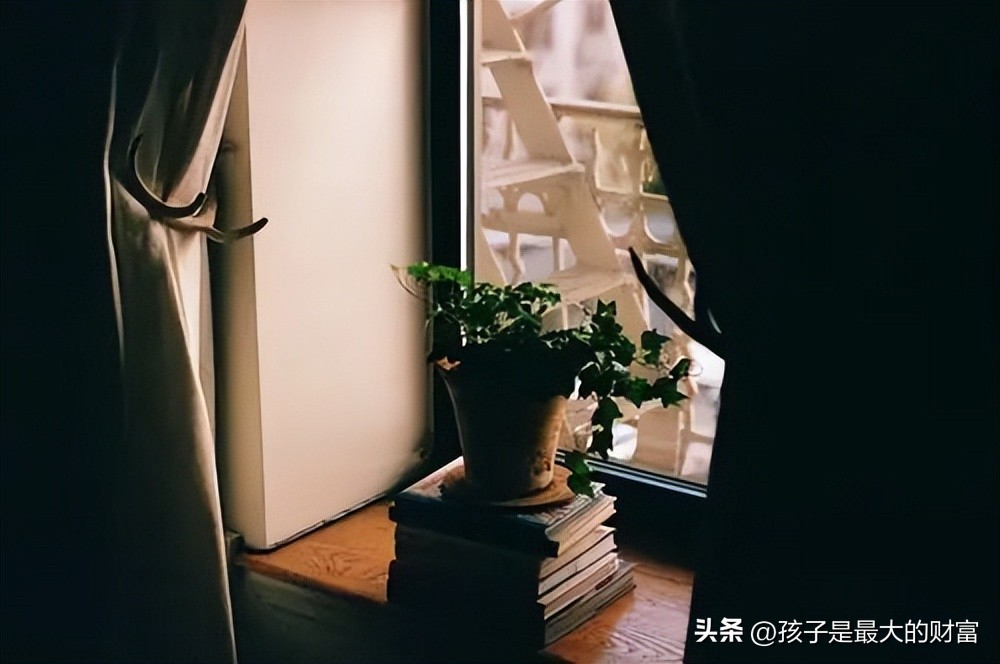 青春期叛逆不想沟通家长怎么应对,青春期孩子逆反不肯上学怎么交流