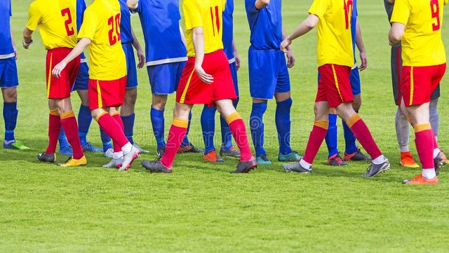 足球如何鼓励孩子突破,零基础孩子两个小时怎么教足球