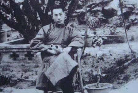 1972年袁世凯表侄向陈毅敬献一副挽联，毛主席看后：给他安排工作