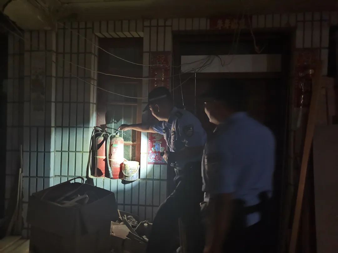 雷霆整治,雷霆亮剑扫黑除恶