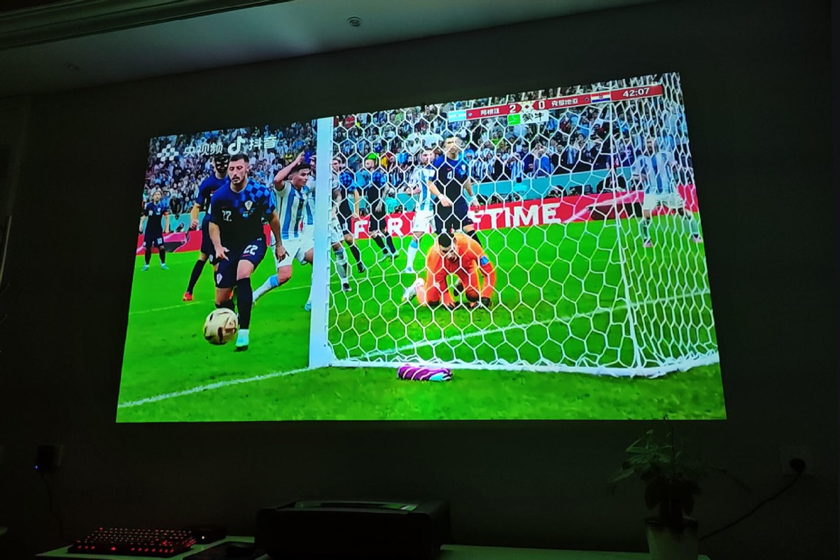 aoc投影测评,aoc短焦投影