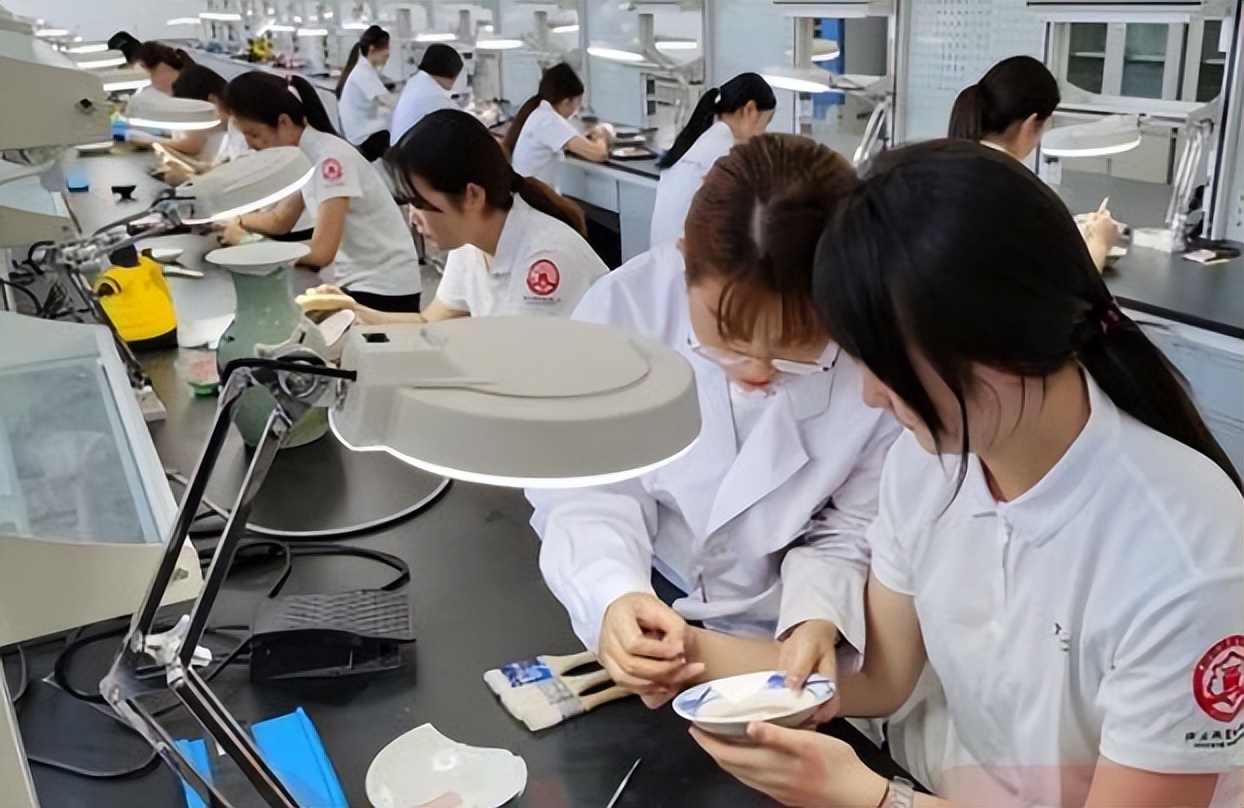 高职和大专有什么区别选哪个好,同样都是公办大专有什么区别