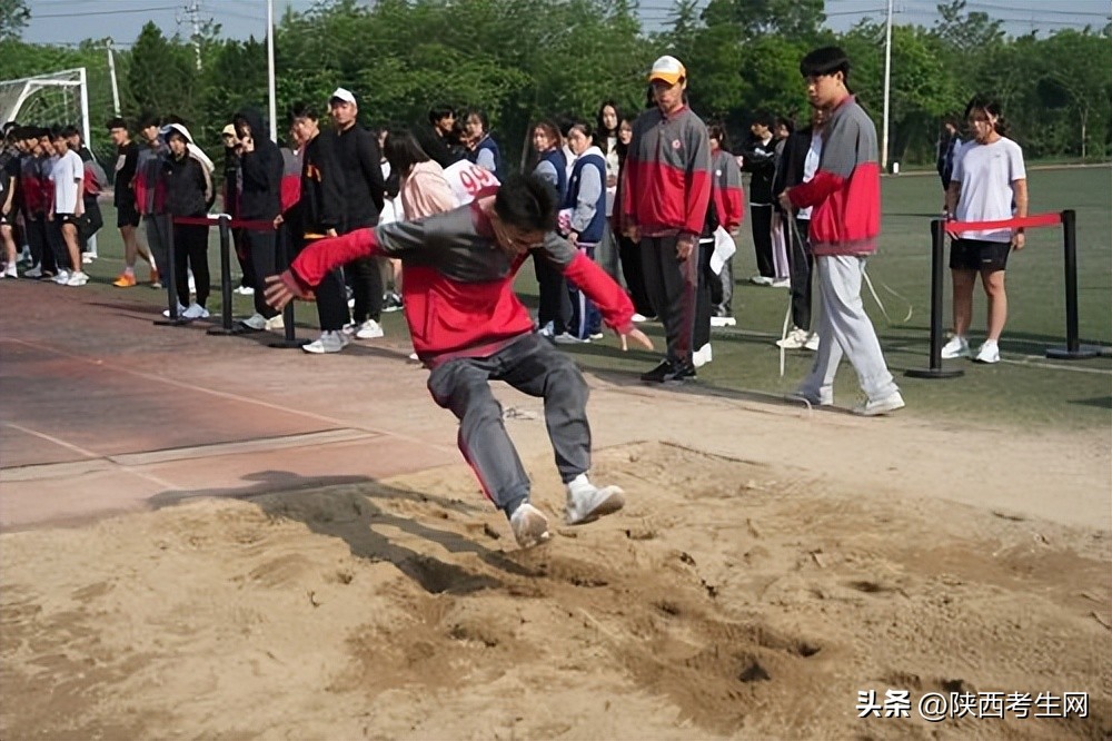 西安博雅艺术职业高中舞蹈比赛,西安博雅艺术职业高中体育生