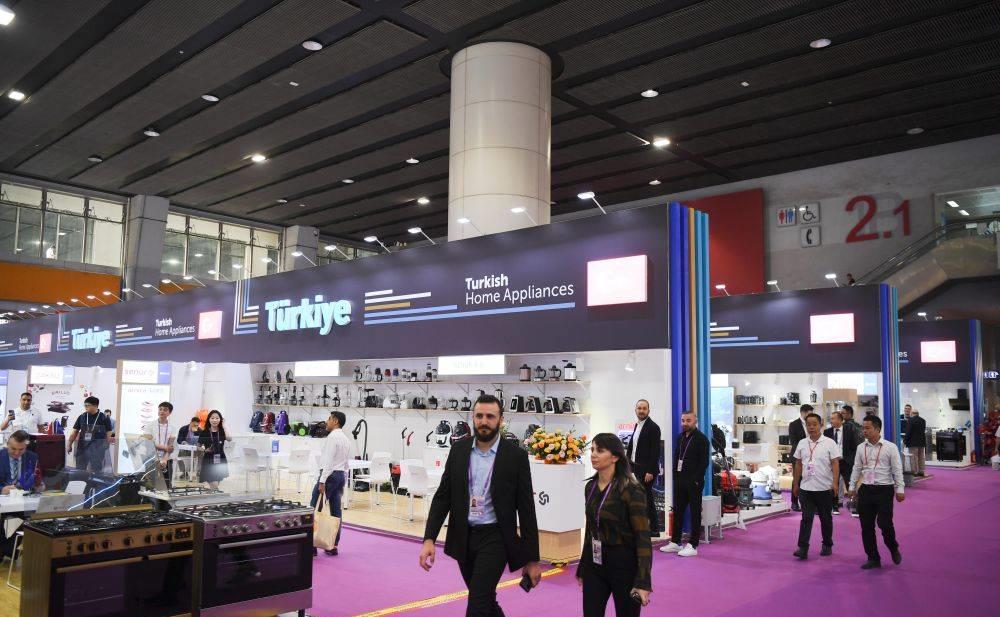 拥抱开放向高而攀——“中国第一展”广交会见证外贸“韧实力”