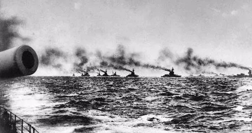 人类战争史上的巅峰之战,人类史上最激烈的海战