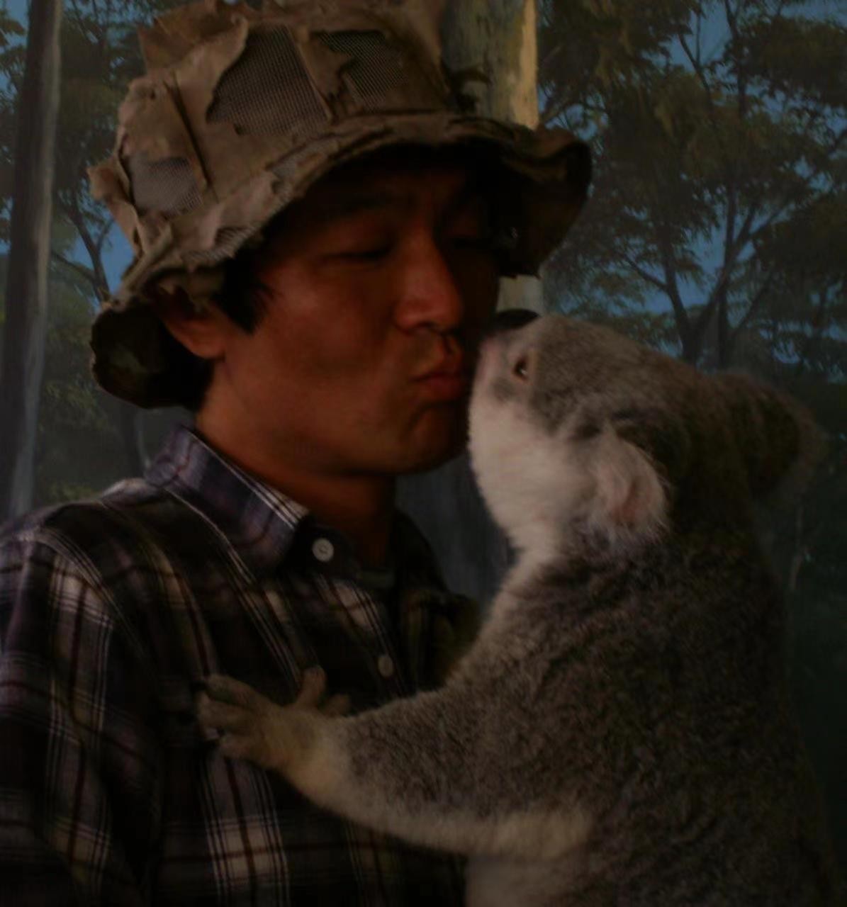 刺猬在妈妈肚子里就有刺？东北虎和华南虎打架谁赢？这个男人用短视频告诉你答案