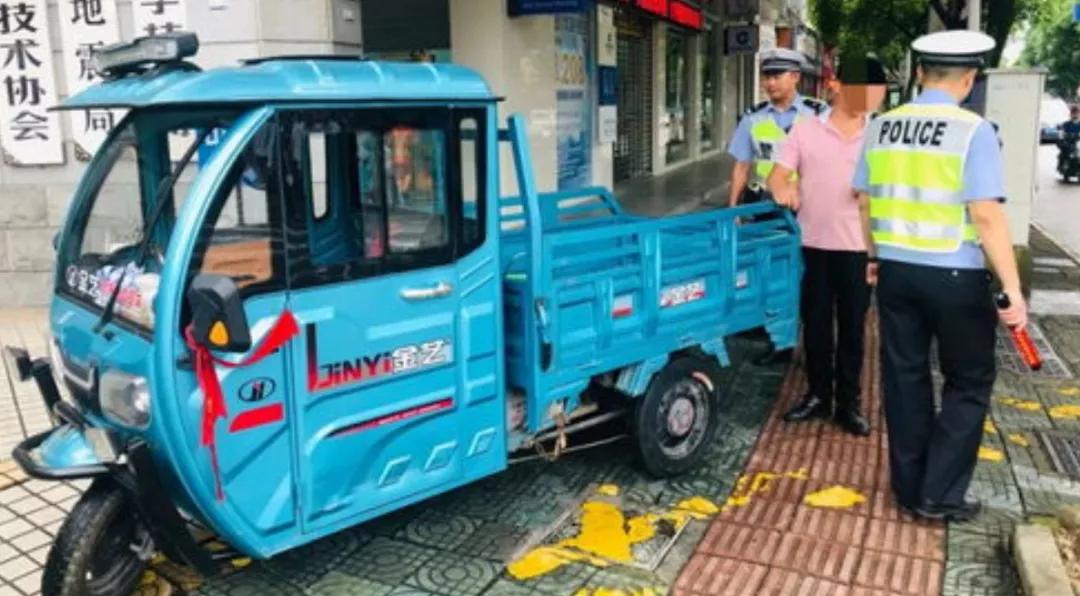 所有的电三轮车都需要d驾照吗,三轮车考驾照可以开二轮吗