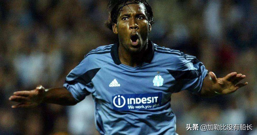 人群中多看的那一眼，是如何将穆里尼奥德罗巴紧紧绑定在了一起？