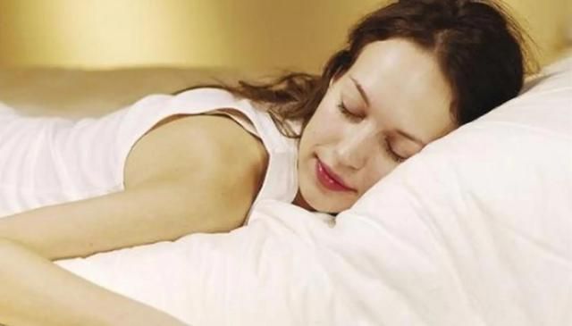 缺乏什么维生素会导致白发,缺乏什么营养可导致白发