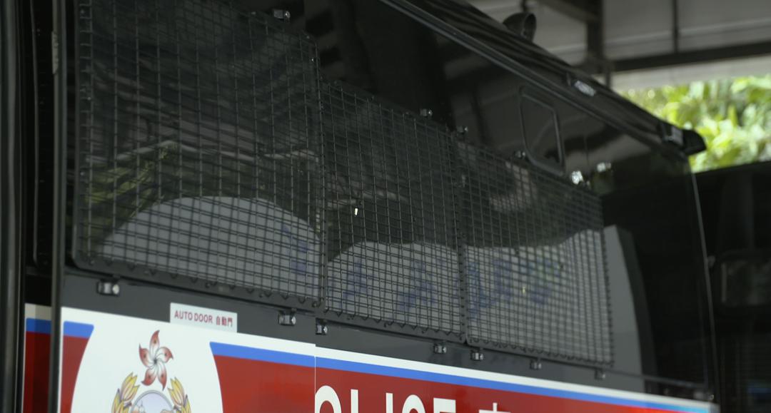 香港警队步操,香港警队采用中式步操