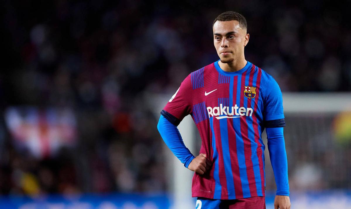 深度解读巴萨左后卫,巴萨普卡坎塞洛右前卫加点